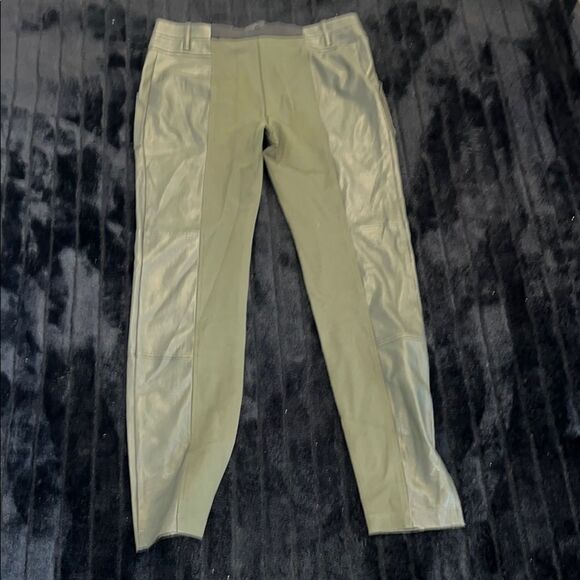 BCBGMAXAZRIA Women’s Olive Green Riding  Pants - Picture 8 of 9